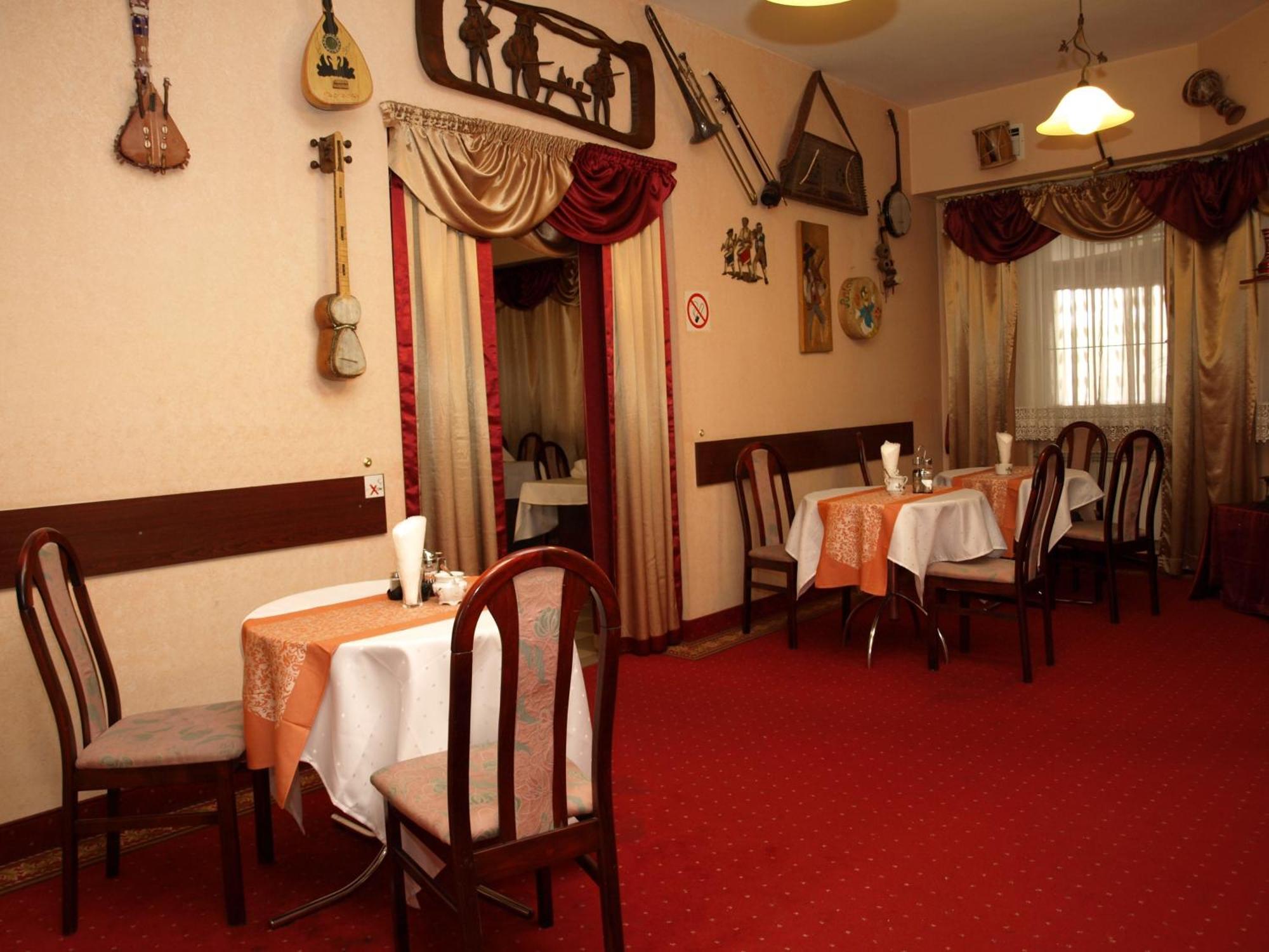 Hotel Relaks Wola Ducka Exterior photo